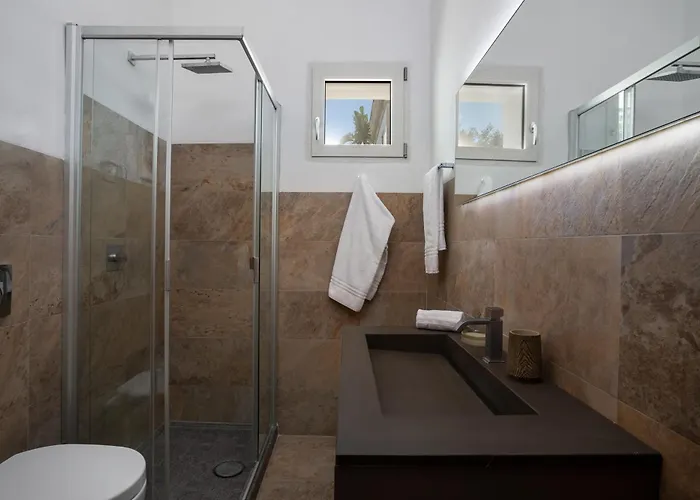 Art And Nature בית הארחה