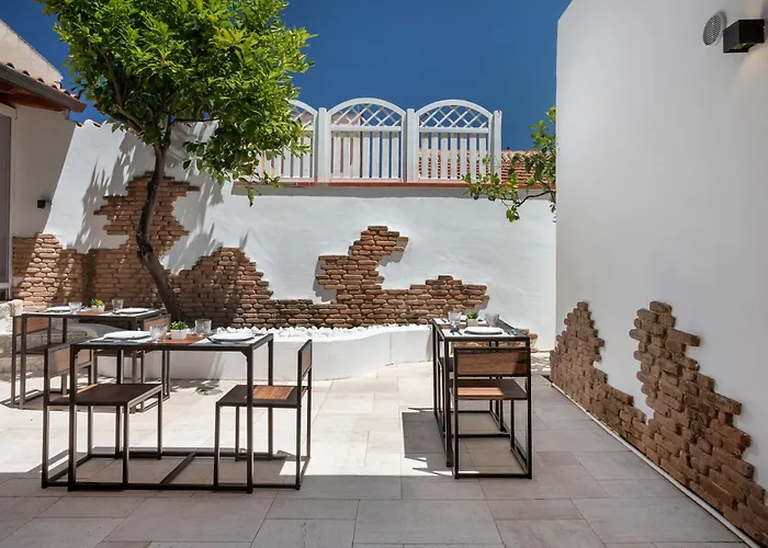 Art And Nature Pensión 3*